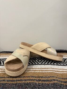 Toms Woven Platform Slide Sandals in Cream